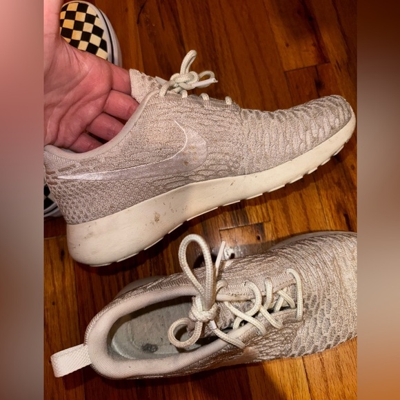 Nike sneakers - Picture 4 of 4